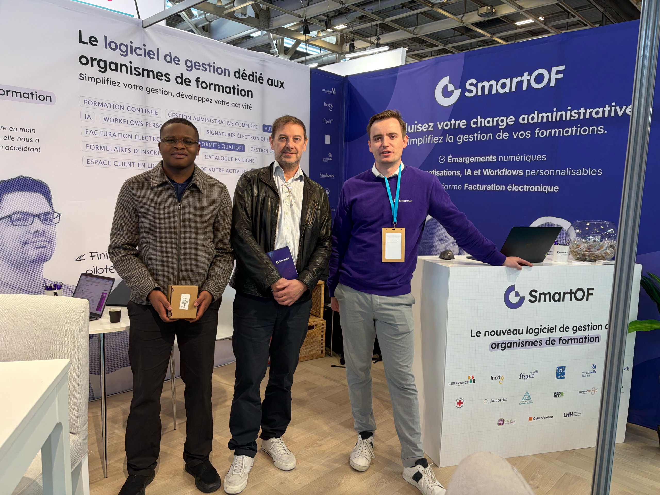 L'équipe Dolfi et Smart Of au salon Solutions RH